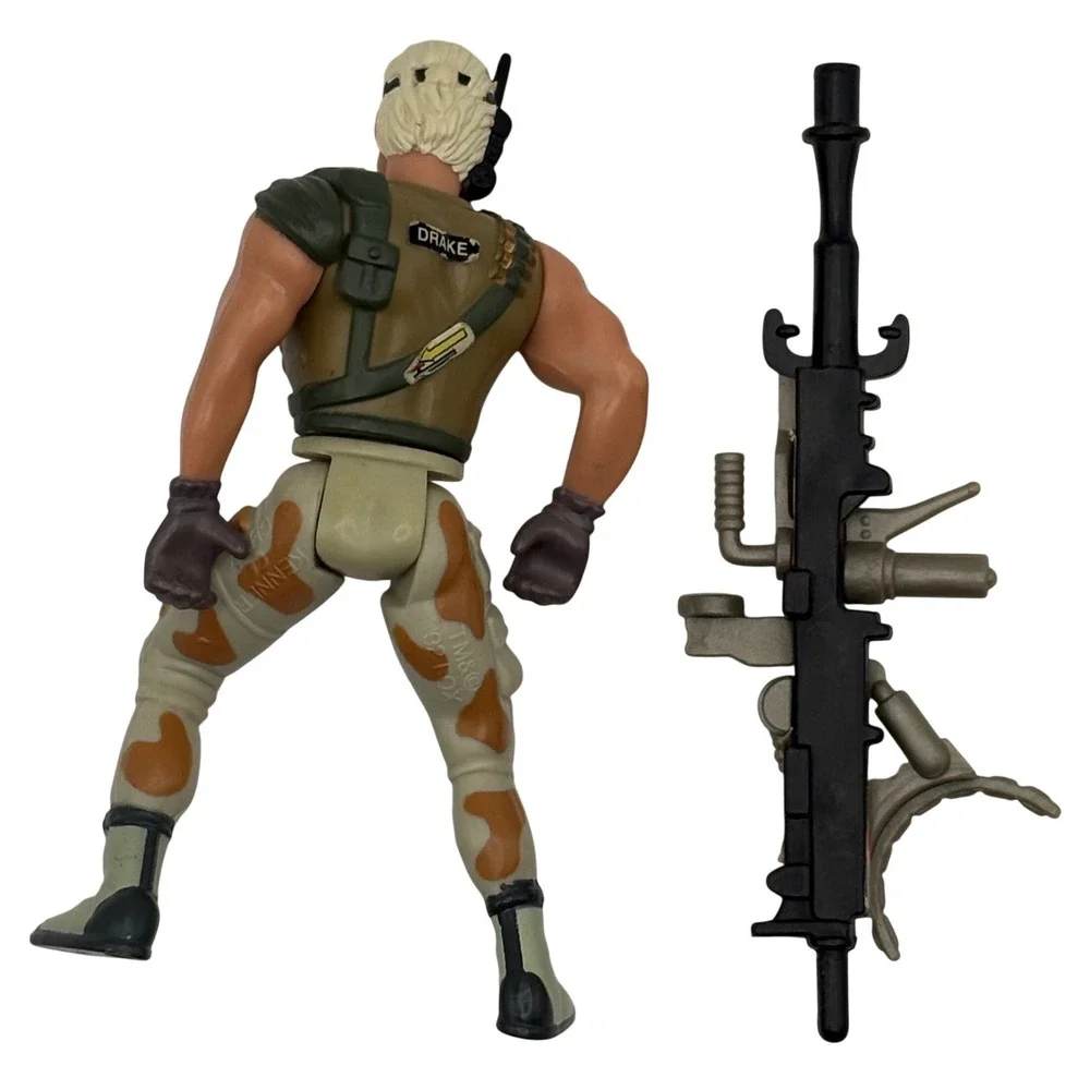 Kenner accessory must features